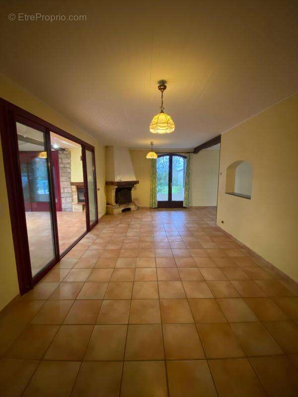 Maison à SAINT-LOUBES