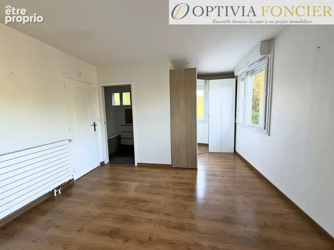 Propriété T7 142 m2 avec sous-sol complet (100 m2) et 4 200 m2 de terrain - photo 6