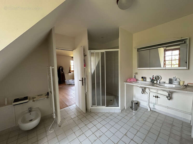 Maison à SAINT-GEORGES-DU-VIEVRE