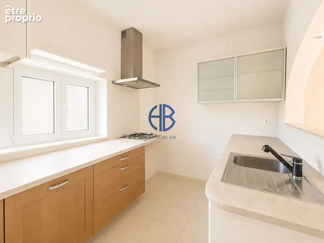 Charmante maison individuelle rénovée de 102,41 m² au coeur du village des Avenières - photo 6