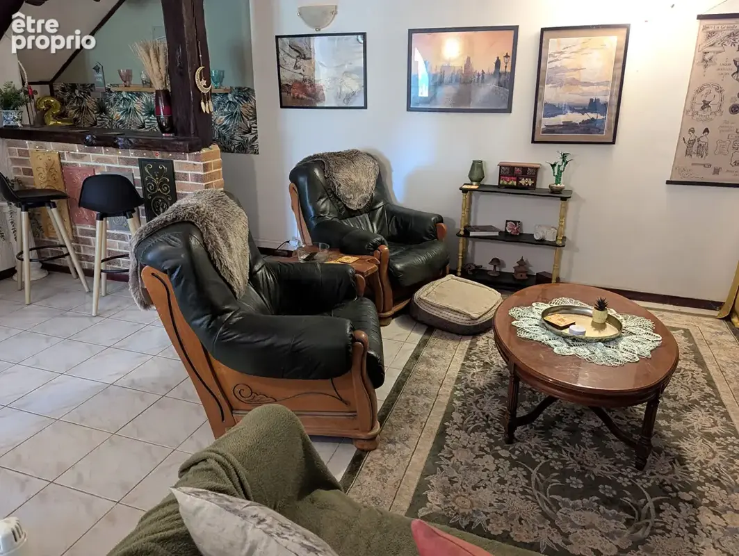 INDRE - Maison avec sous-sol, véranda et étang, dans un hameau rural accueillant. - photo 6