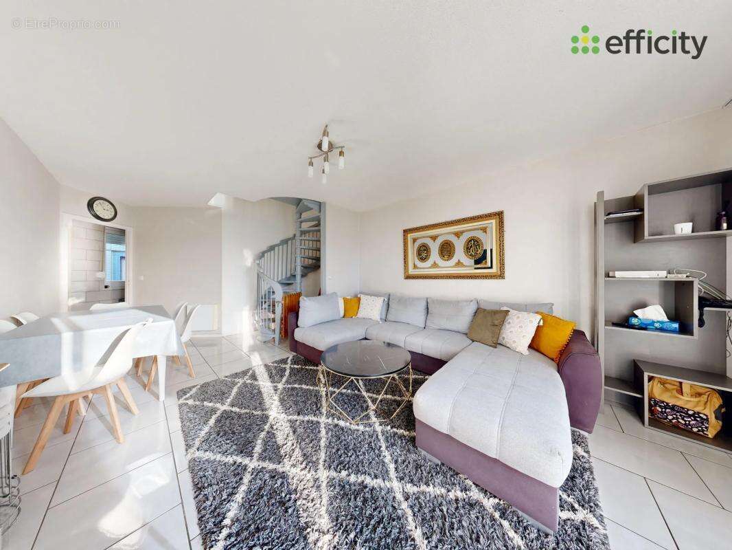 Appartement à VILLEFONTAINE