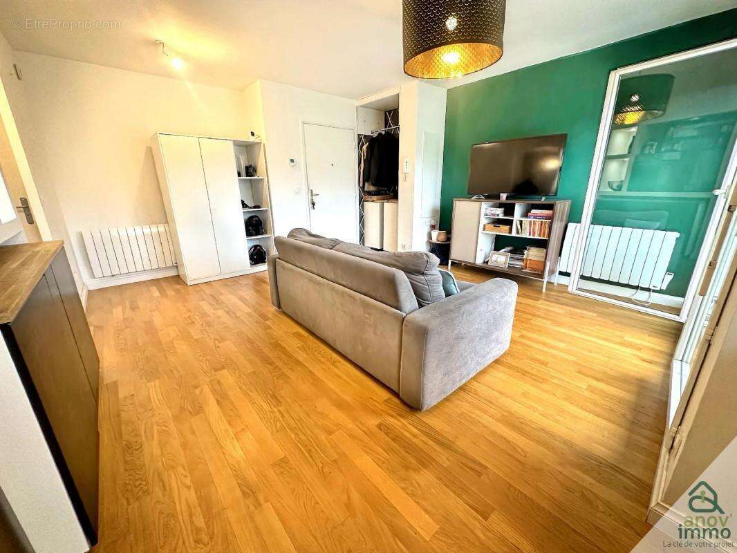 Appartement à NEUVILLE-SUR-SAONE