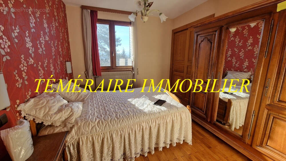 Maison à CHAMPAGNOLE