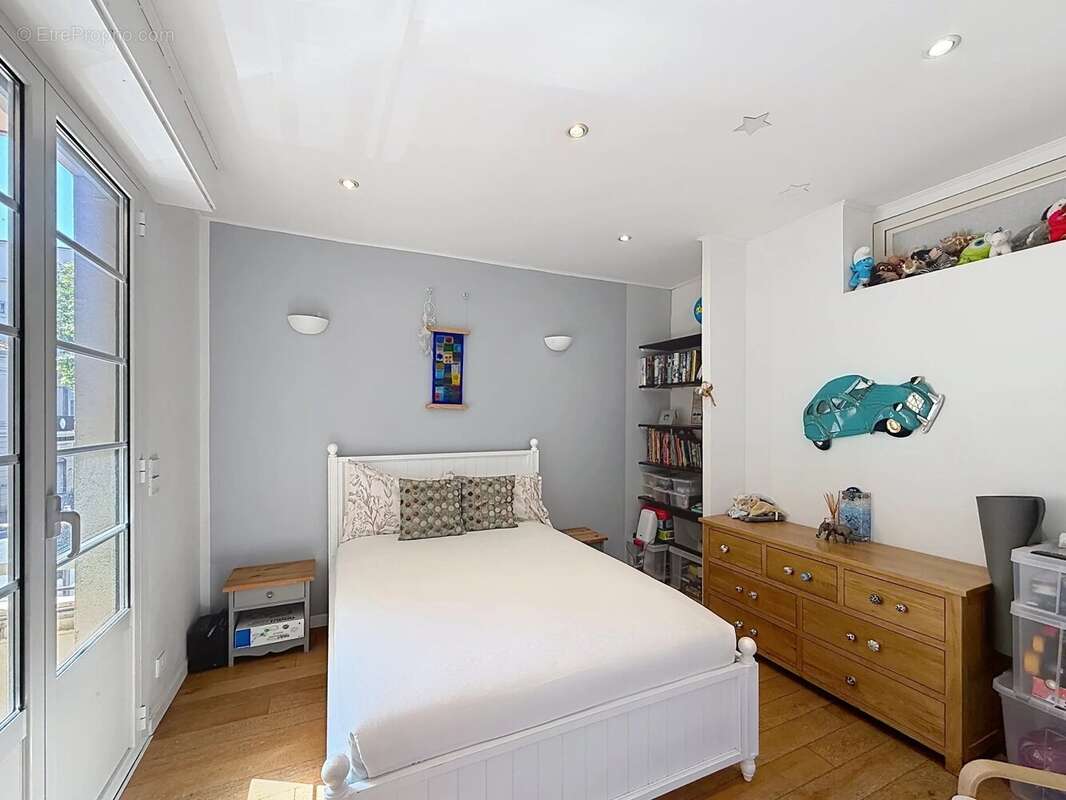 Antibes Centre : Élégant appartement 4 pièces à deux pas du Port Vauban - photo 6
