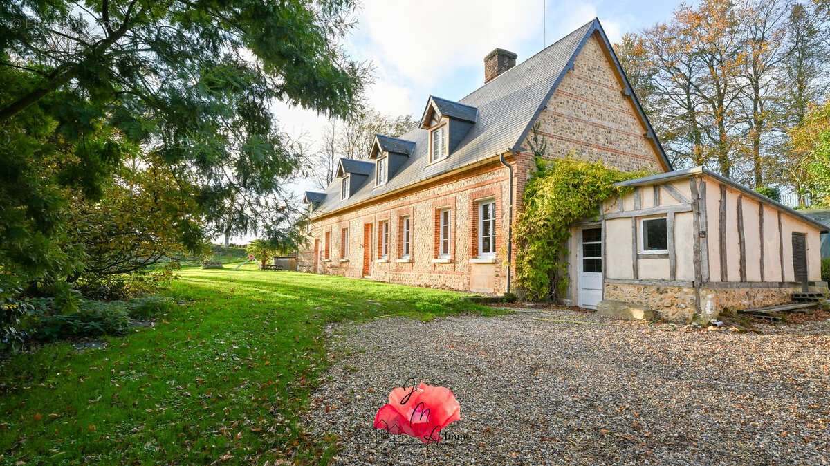 Maison à PIERREFIQUES