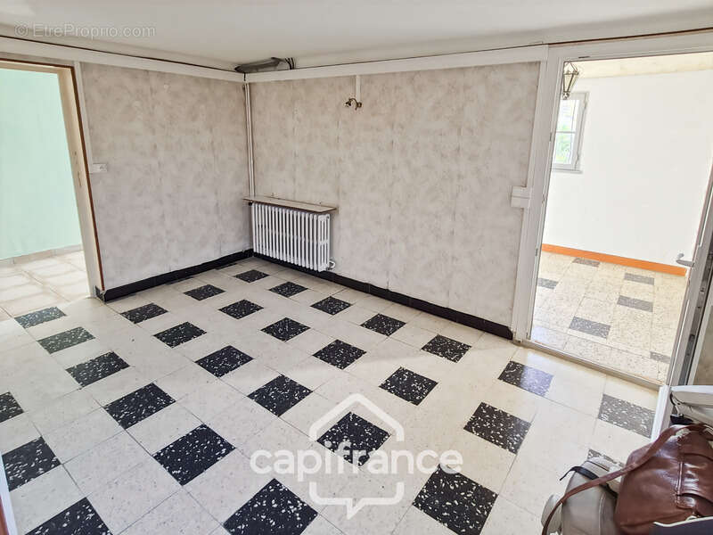 Maison à ROQUEMAURE