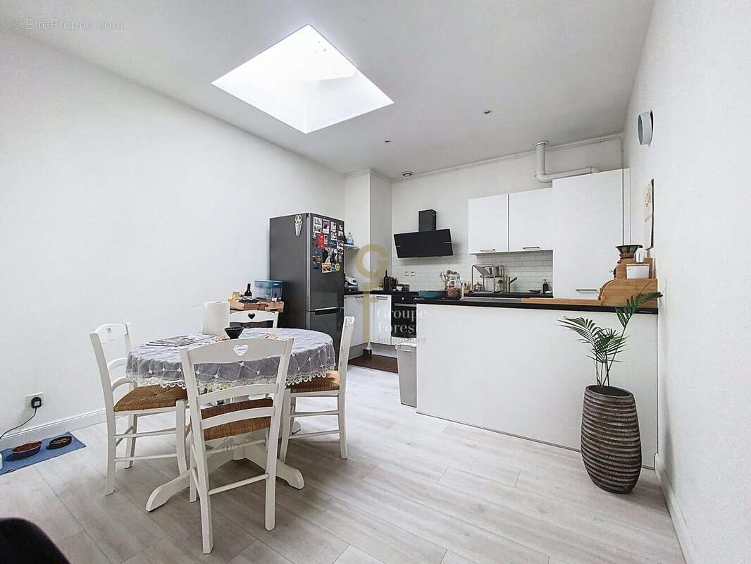 Appartement 82 m² à Roubaix  - photo 5