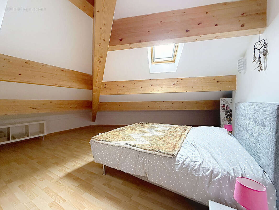 Duplex de  95.92 m2 avec Terrasse et Double Garage , Coeur Historique d'Avignon - photo 8