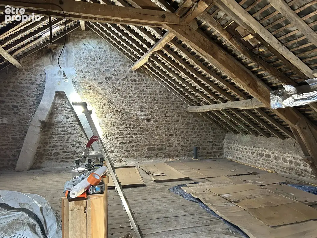 Maison individuelle avec un terrain de plus de 5 200 m² et des granges - photo 17