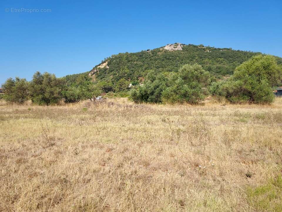 Terrain à GONFARON