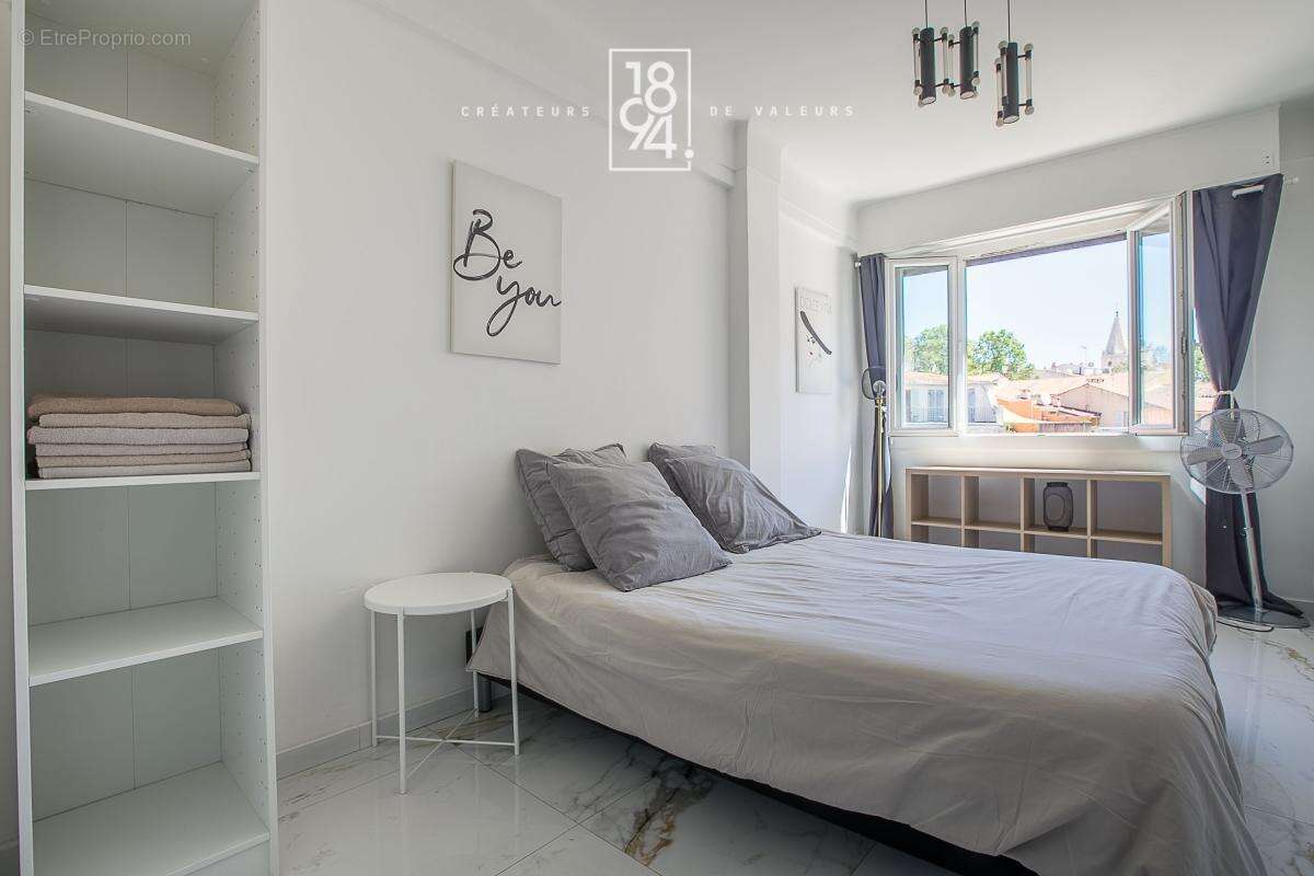 Appartement à MARSEILLE-2E