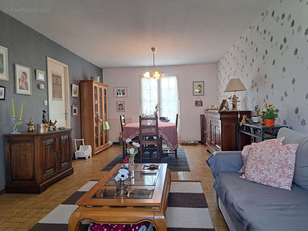 Maison à CHATELLERAULT