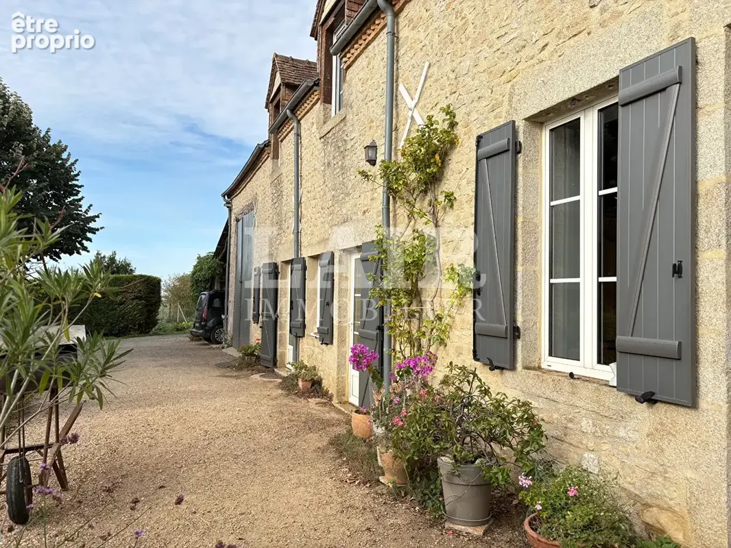 Photo Maison à Alencon au prix de 252 000€