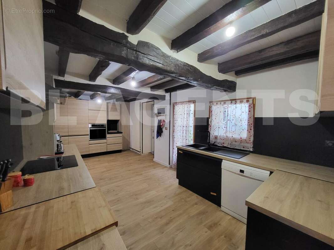 5 - Maison à ORLY-SUR-MORIN