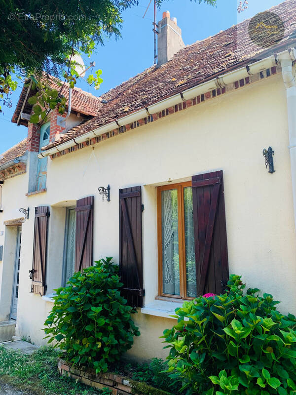Maison à DOMATS