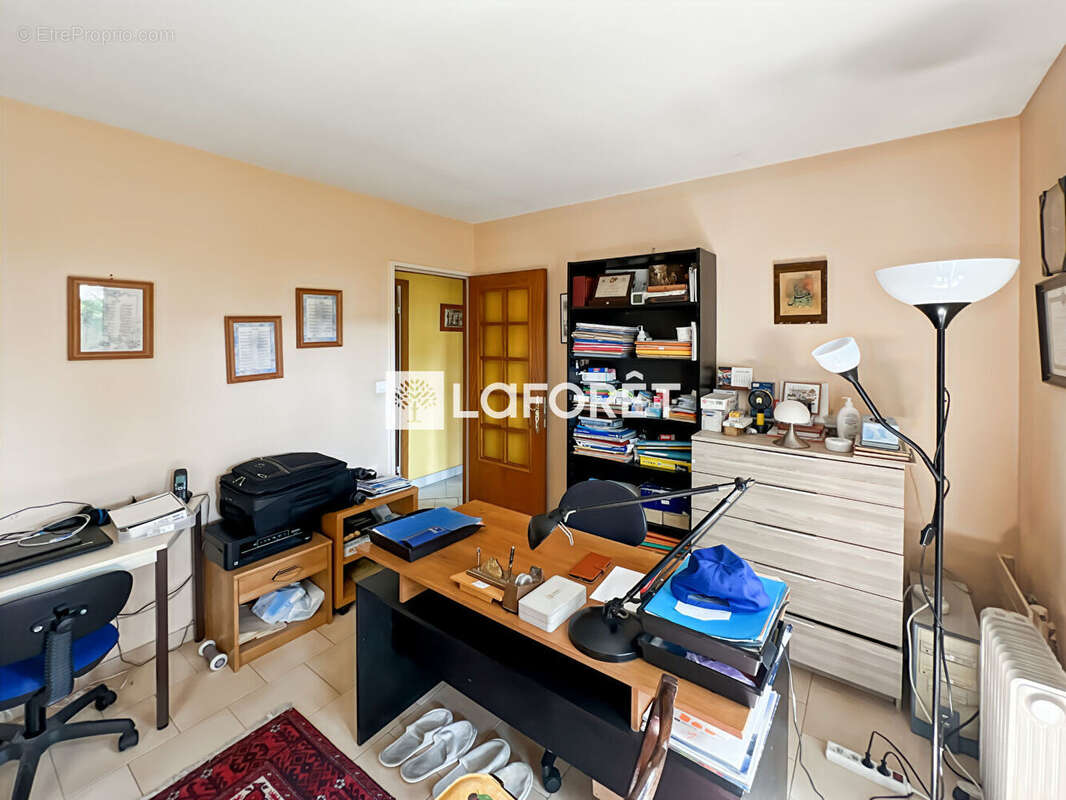 MENNECY - Village Levitt - Maison familiale indépendante 7 pièces - 137 m² - Terrain de 680 m² - photo 19