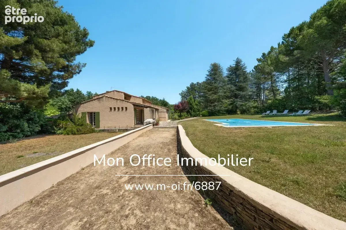 Référence : 6887-MAC - Aix-en-Provence – Luynes  Propriété de caractère de 186 m² sur plus de 3 000 m² avec piscine et dépendanc - photo 12