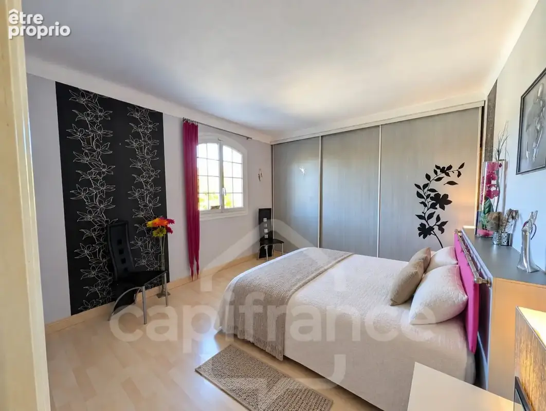 Maison à vendre 5 pièces - Piscine - sous-sol complet - CENTRE SAINT-LOUBES (33) - photo 14