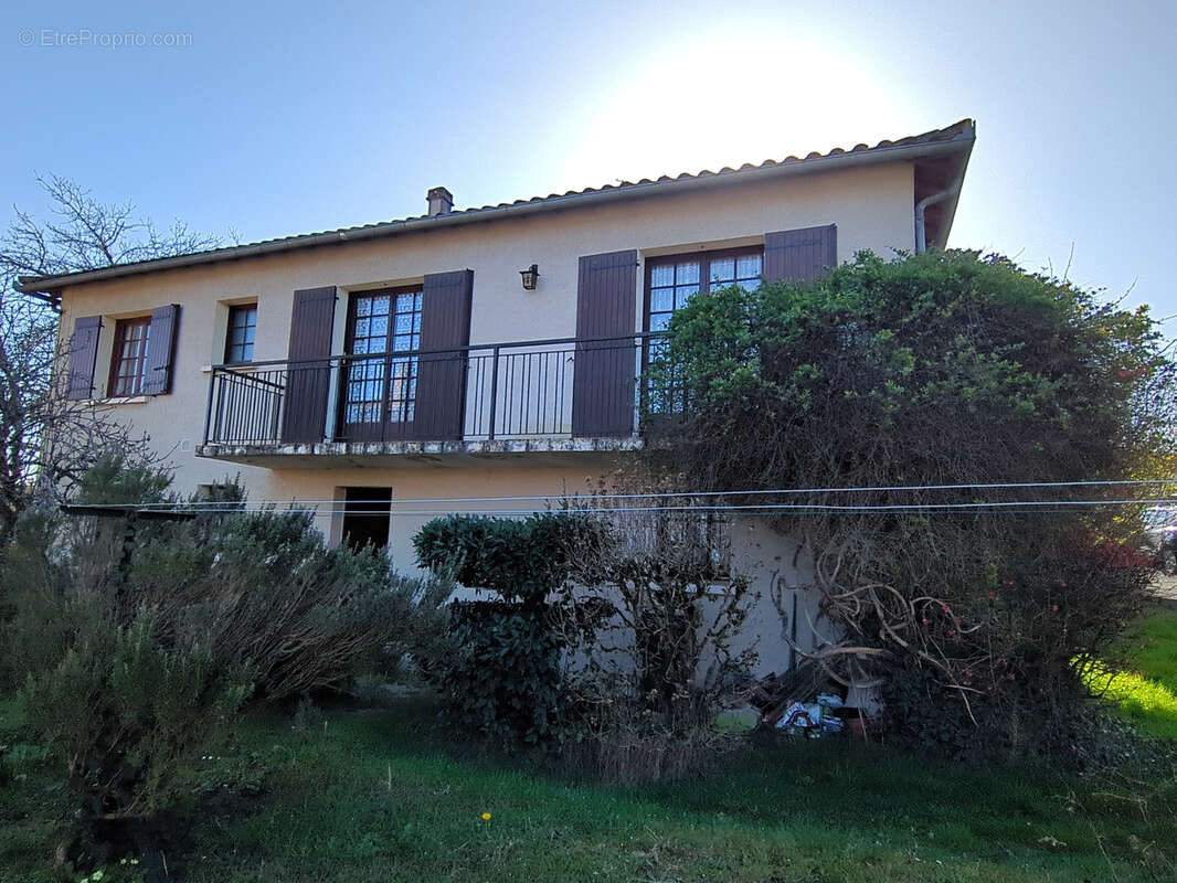 Maison à COULOUNIEIX-CHAMIERS