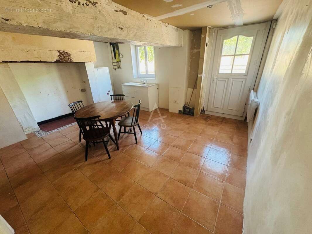 Maison à CHAMPCEVRAIS