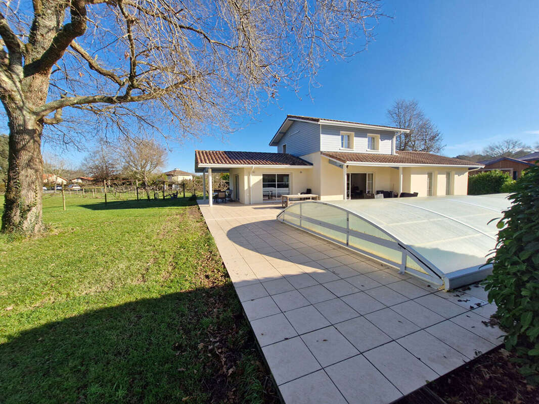 Maison à SAINT-MICHEL-ESCALUS