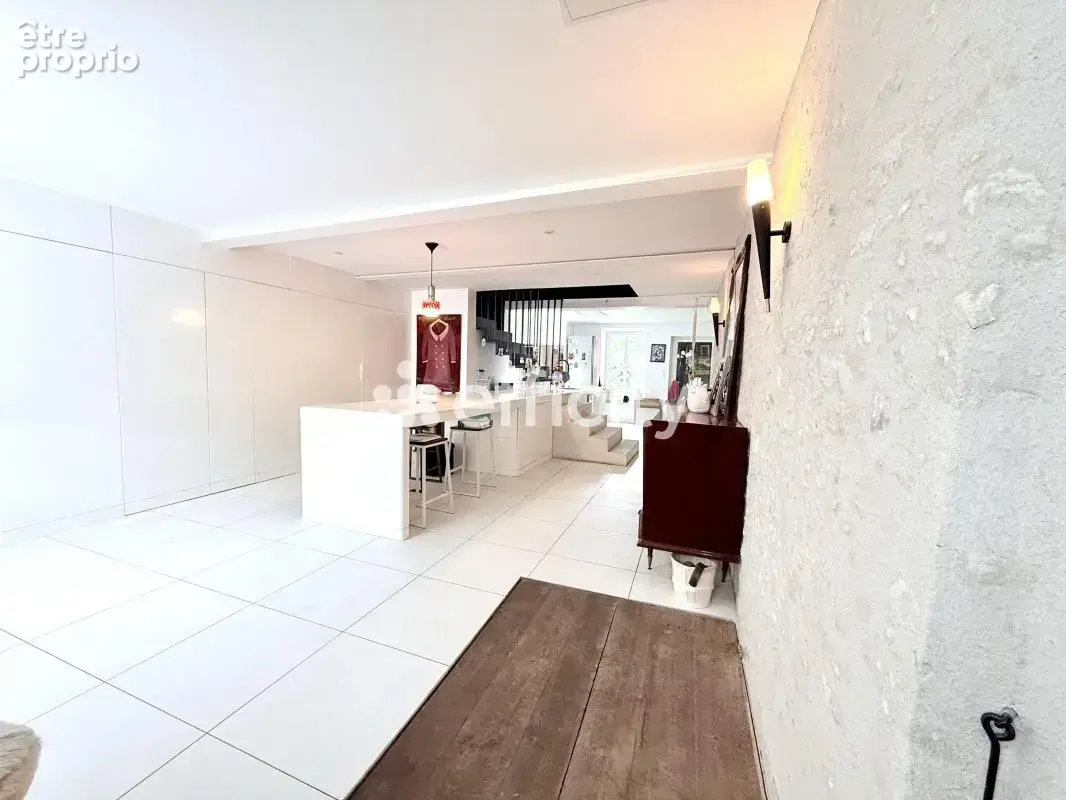 Maison 5 pièces 133 m² à vendre à Orleans (45000) - photo 4