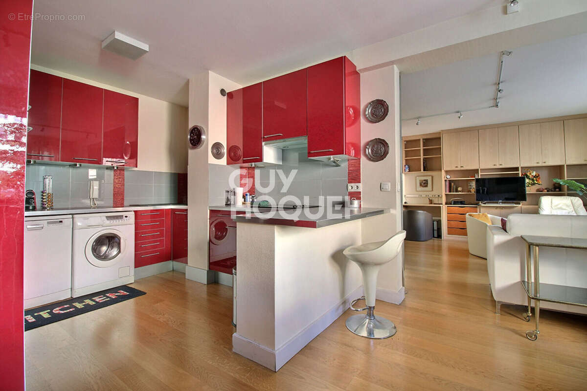 Appartement à PARIS-9E