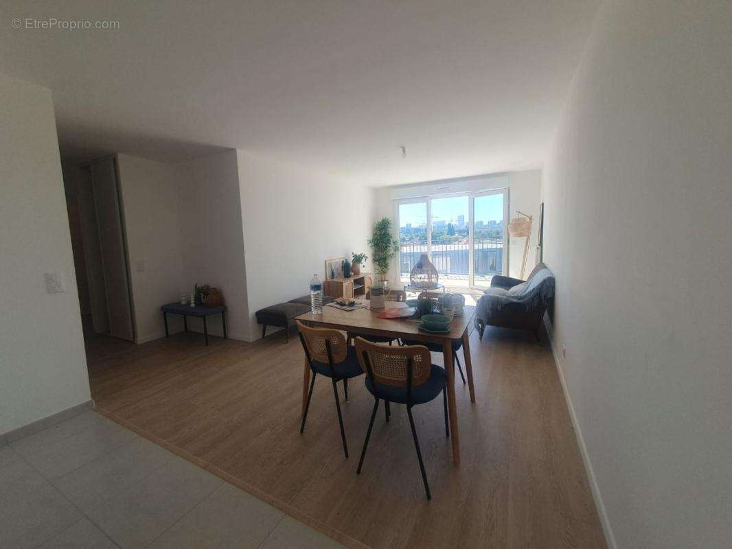 Appartement à NEUILLY-PLAISANCE