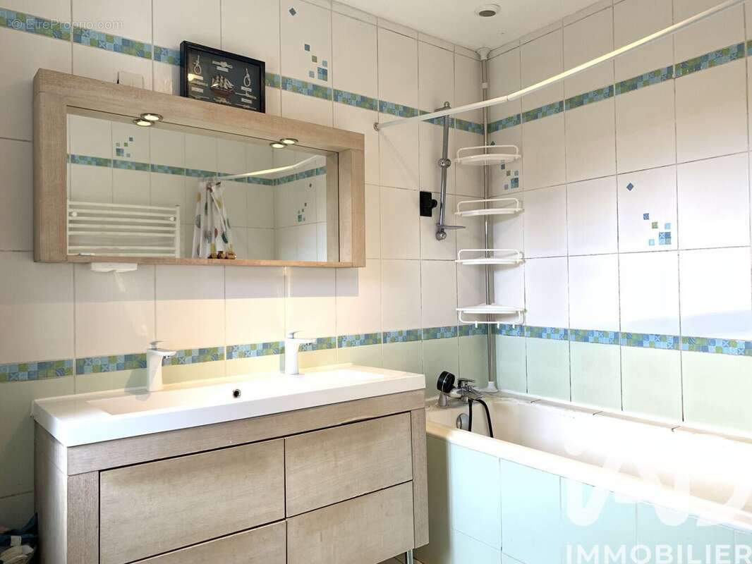 Maison 94 m² à Chadeleuf  - photo 9