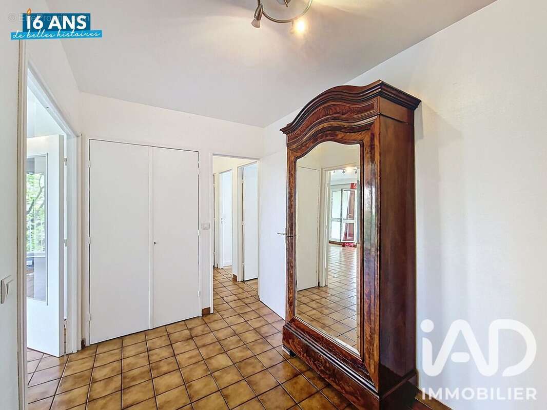 Photo 8 - Appartement à L'ILE-SAINT-DENIS