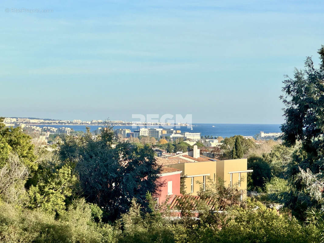 Maison à MANDELIEU-LA-NAPOULE