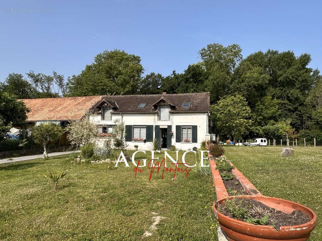 Maison à DONNEMARIE-DONTILLY