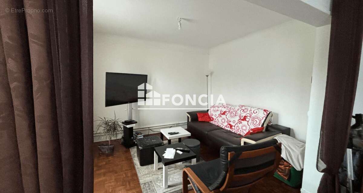 Appartement à CHOISY-LE-ROI
