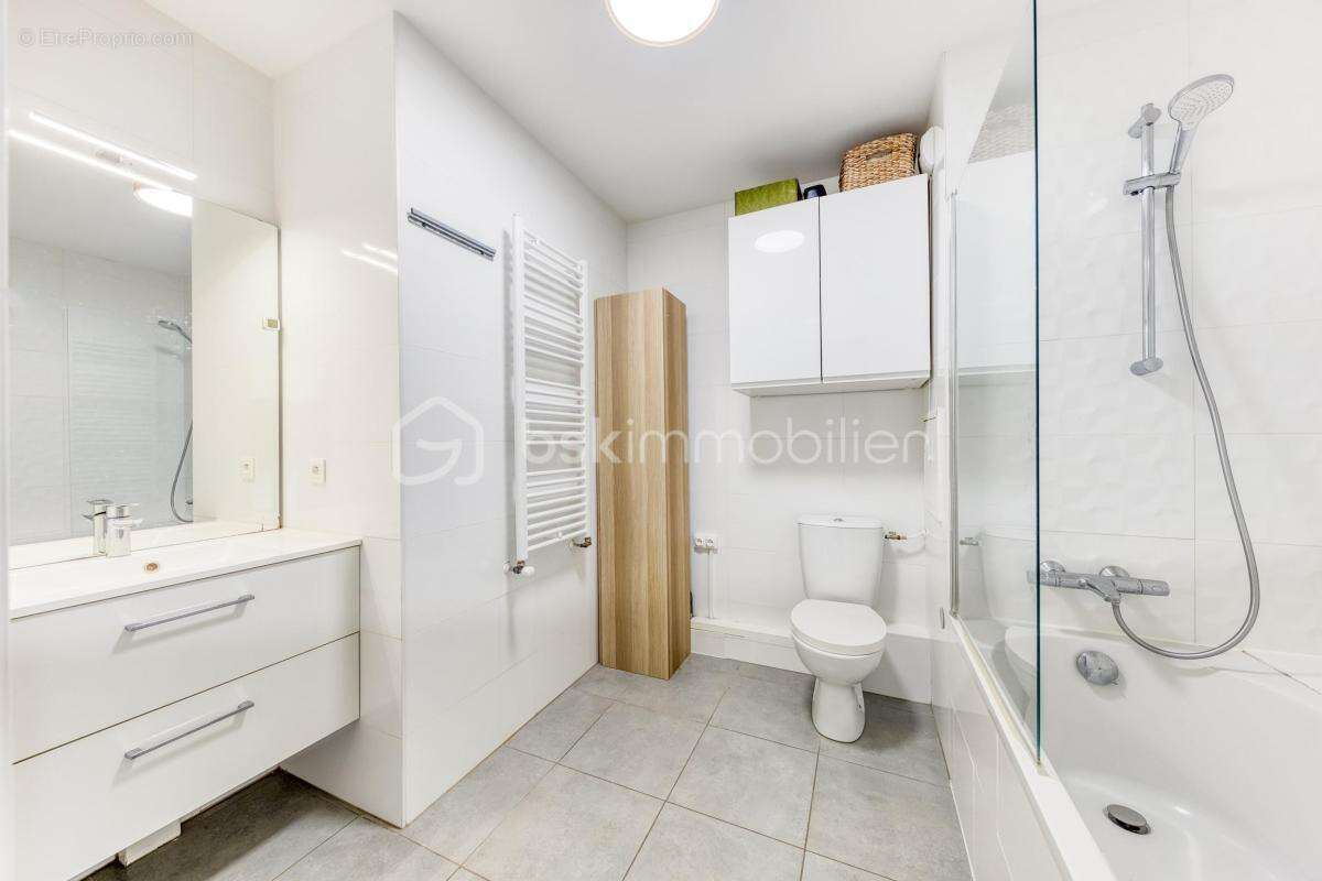 Appartement à LE PERREUX-SUR-MARNE