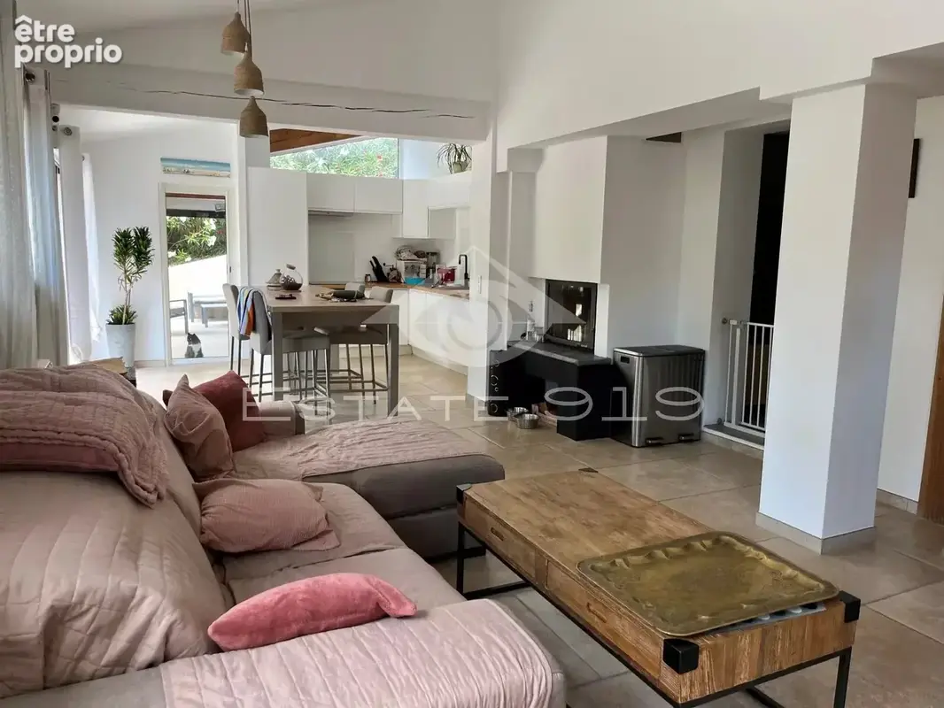 Photo Appartement à Le Rouret au prix de 540 000€