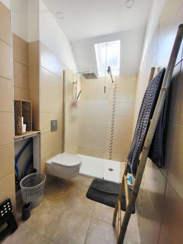 Maison 134m² habitable, 4 chambres, garages, patio et jardin - photo 11