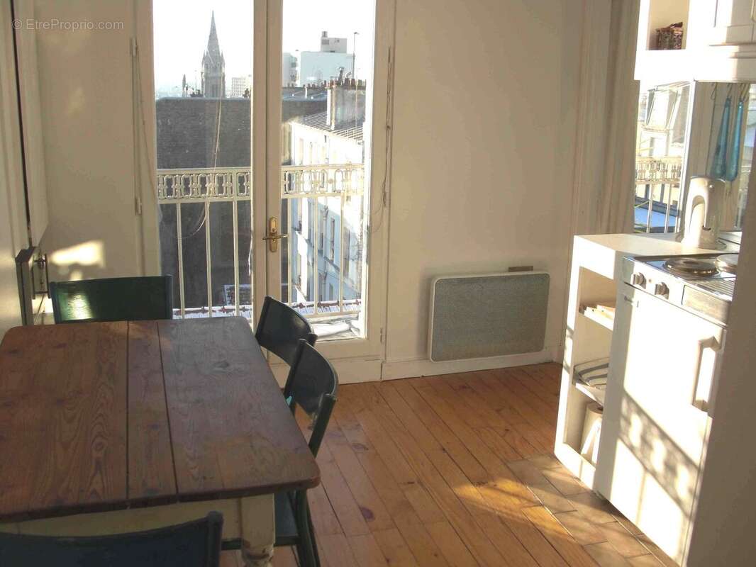 Appartement à PARIS-20E
