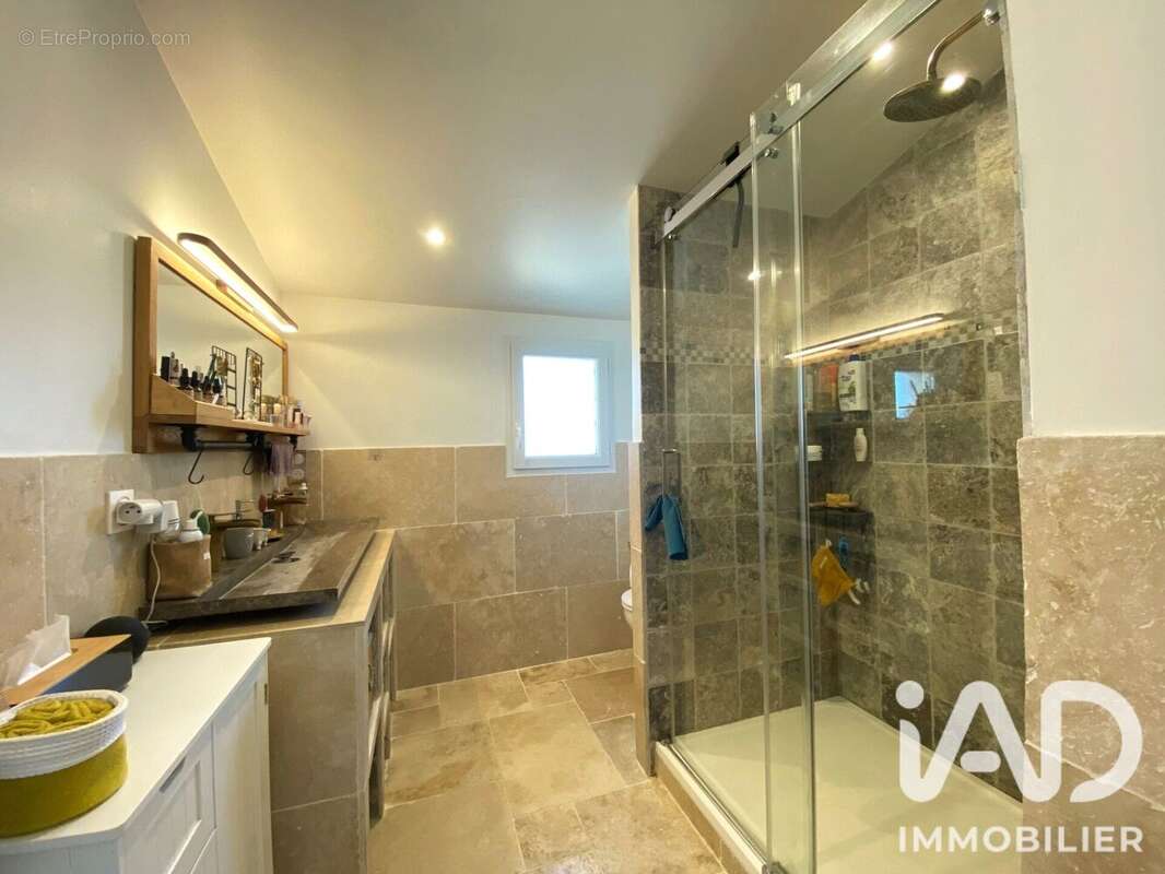 Maison 97 m² à Carpentras  - photo 8