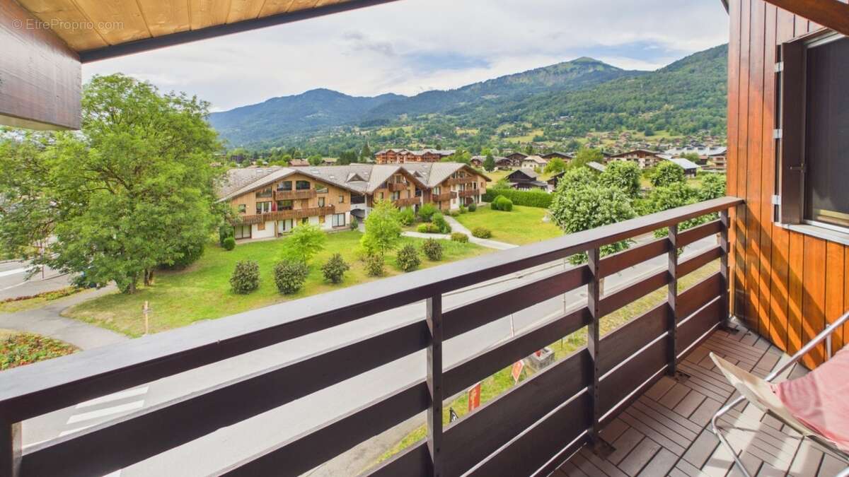 Haute Savoie (74), à vendre SAMOENS - Domaine skiable Grand Massif - Appartement T2 bis + 2 mezzanines - photo 2