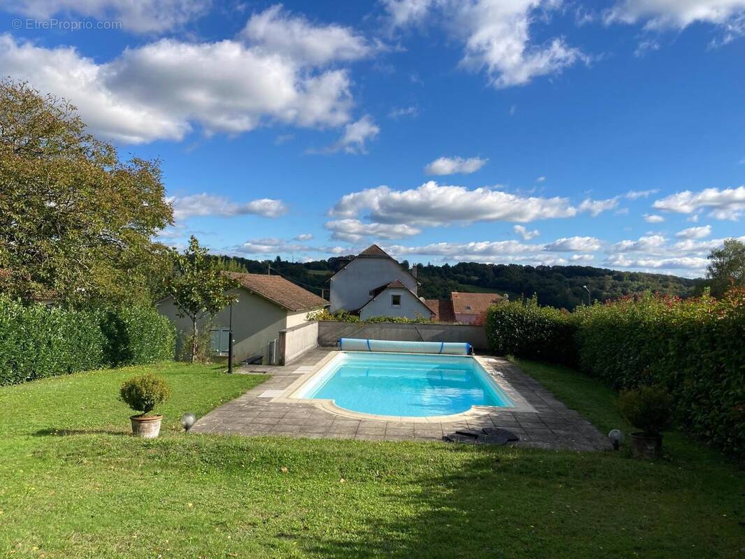 Photo 1 - Maison à LA COQUILLE