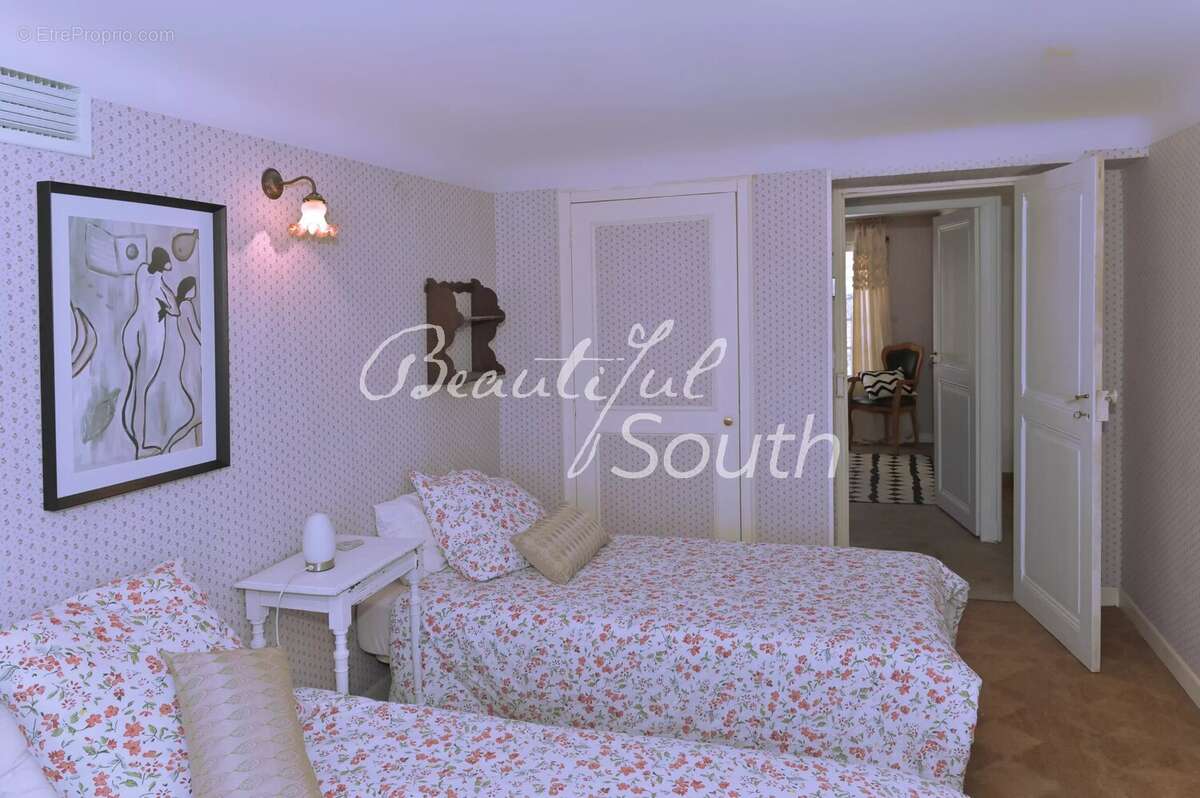 Maison de maître avec dependance, parc, piscine, proche perpignan - photo 18