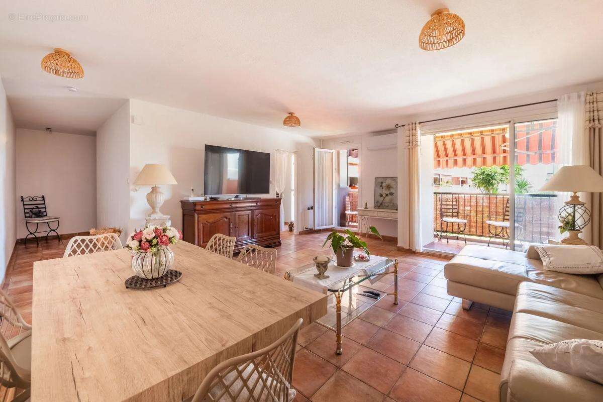 Appartement de 4 pièces de 89 m² à Aubagne - photo 2
