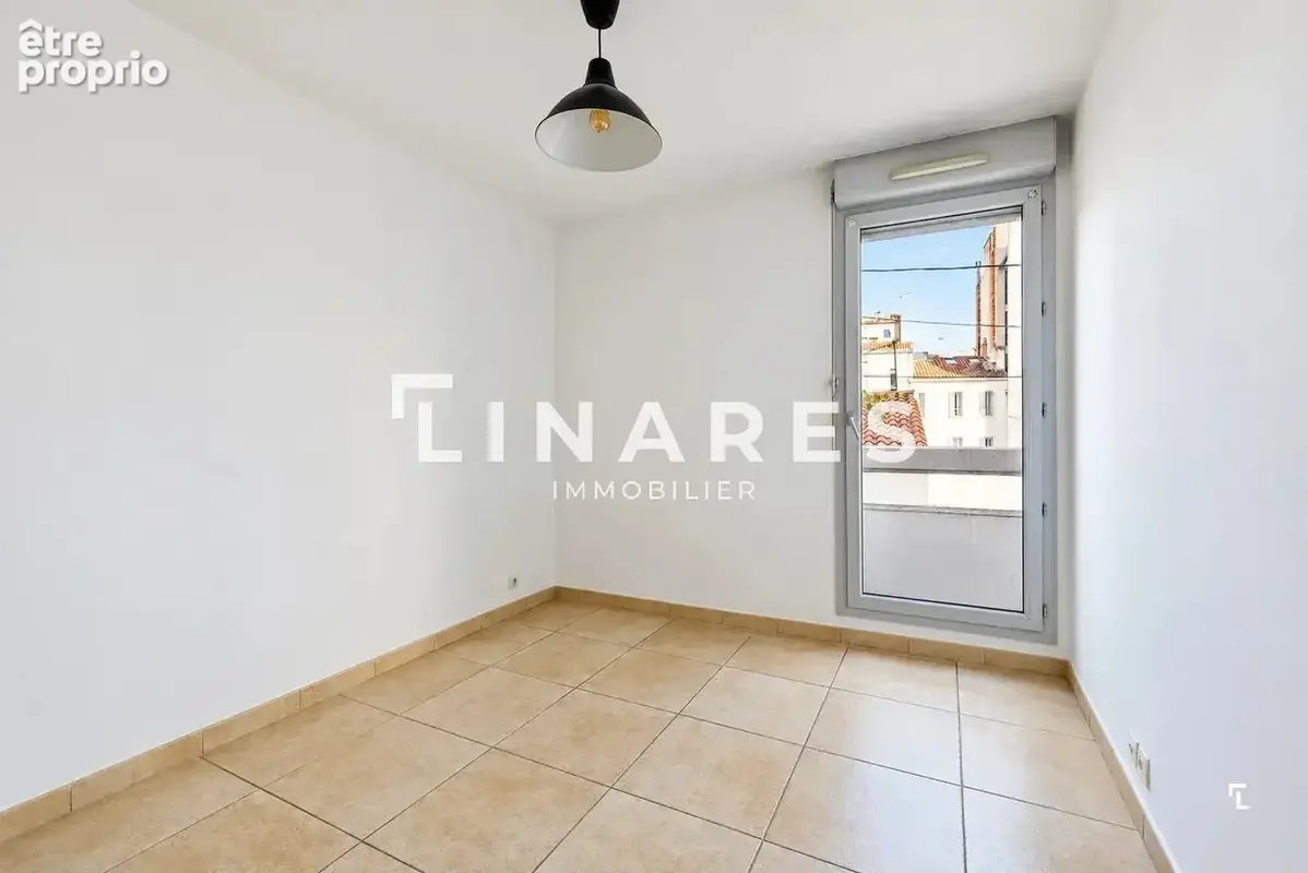 LE ROLAND – Appartement T3 de 76 m² - Terrasse – 13008 - photo 11