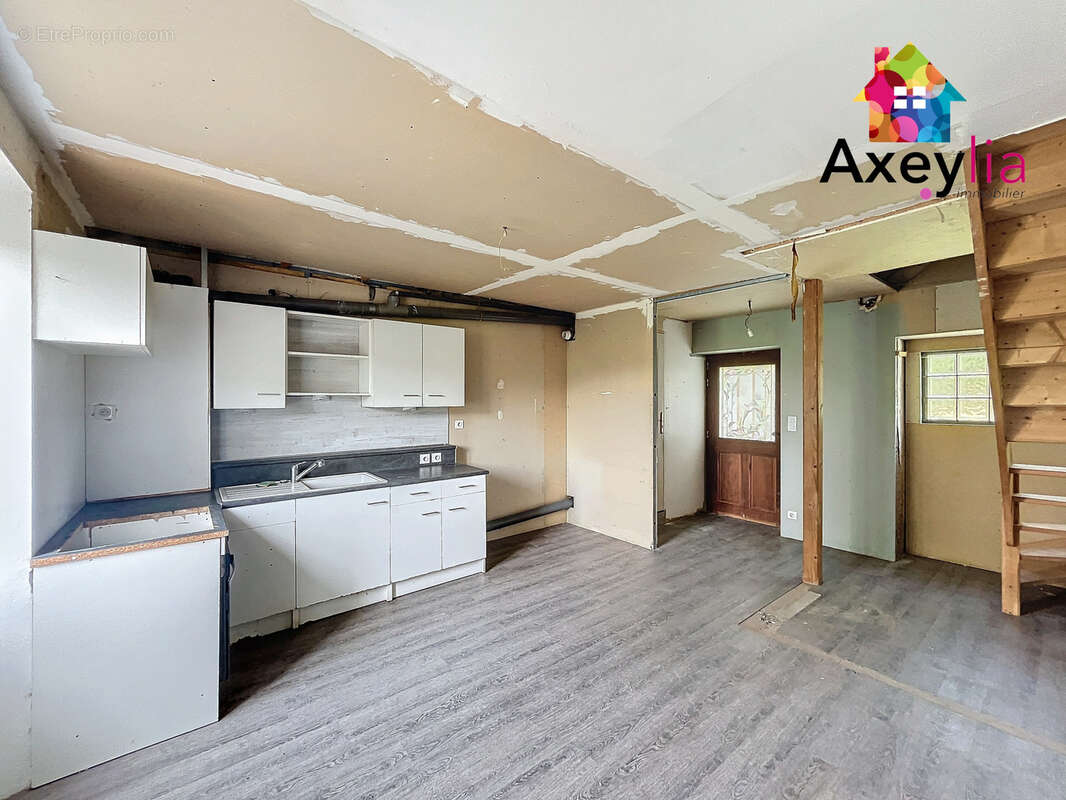 Appartement à CHARLIEU