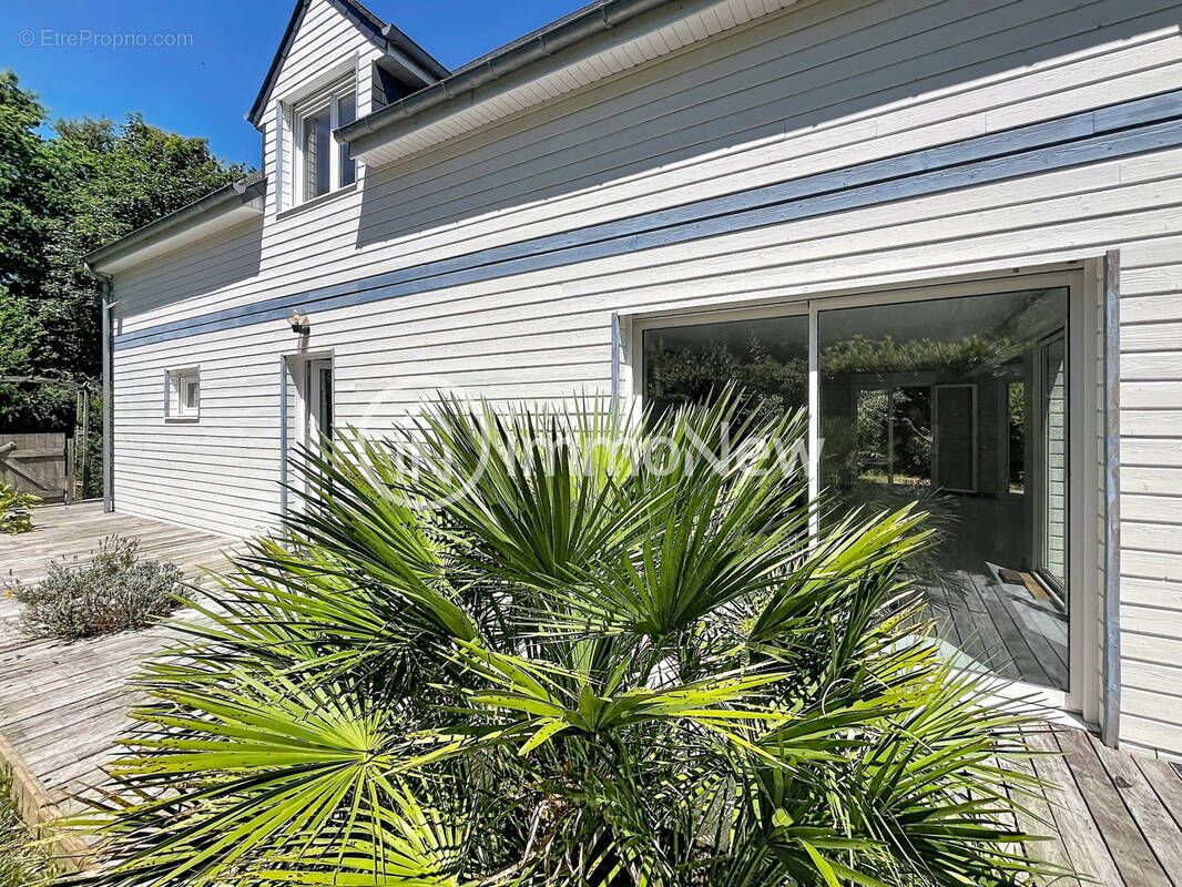 Maison à JULLOUVILLE