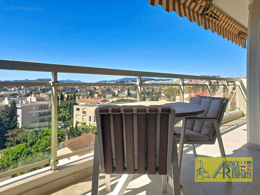 Appartement à LE CANNET