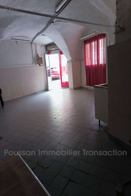 Appartement à POUSSAN