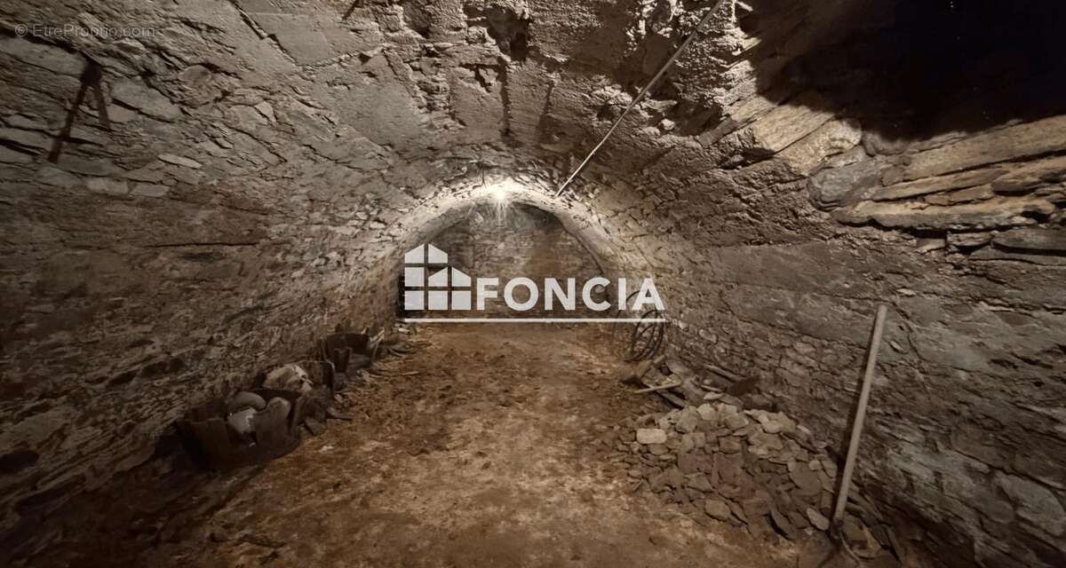 Maison à SAUVETERRE-DE-ROUERGUE