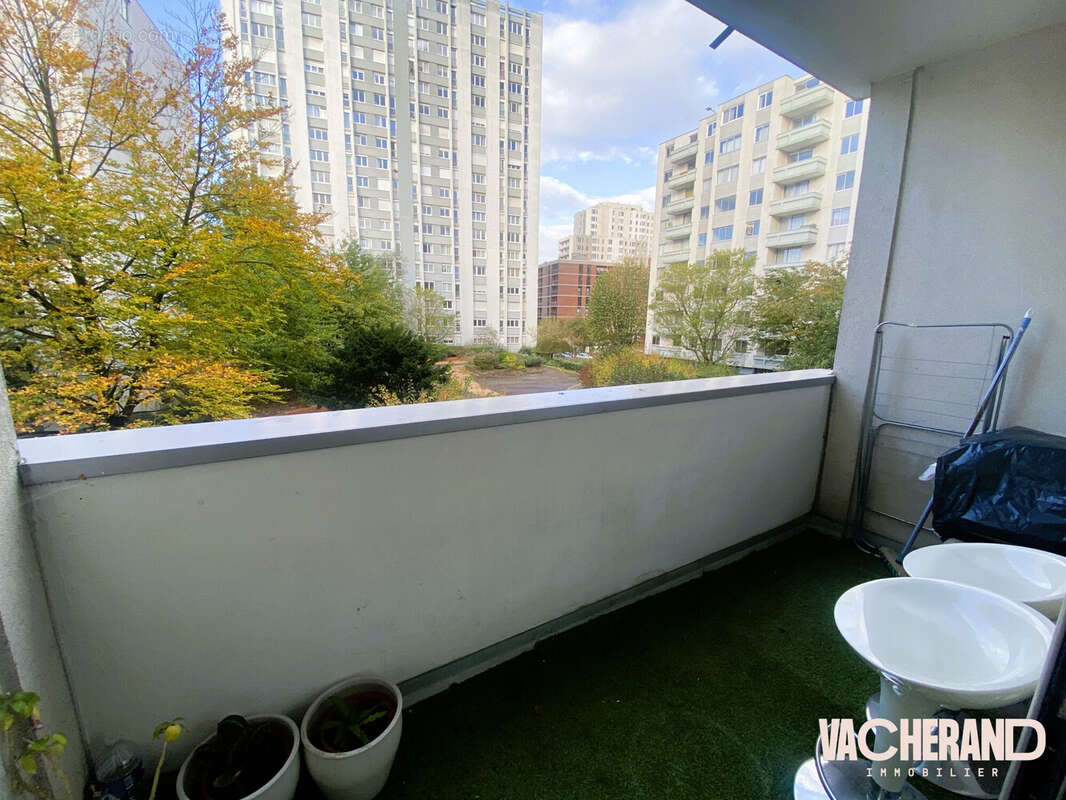 Appartement 54 m² à La Madeleine  - photo 3
